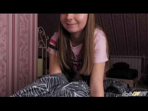 ❤️ Blondie BFF-ya xwe bi kûr dimije û di devê xwe de diqelişe ❌ Porno fb li ku.fuckmymac.ru ☑